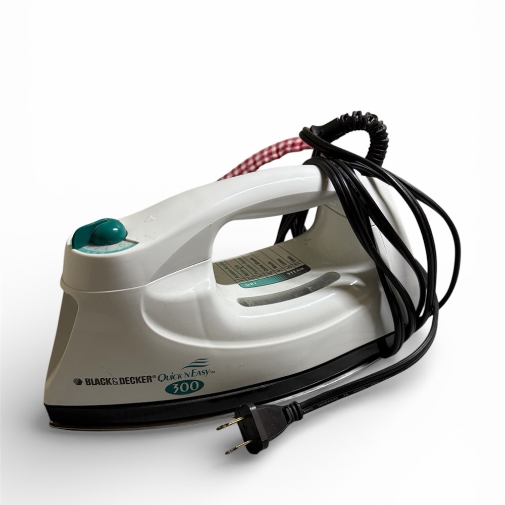 Black & Decker Quick N Easy 300 Steam Iron